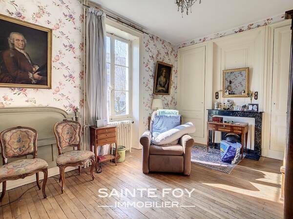 2020734 image7 - Sainte Foy Immobilier - Ce sont des agences immobilières dans l'Ouest Lyonnais spécialisées dans la location de maison ou d'appartement et la vente de propriété de prestige.