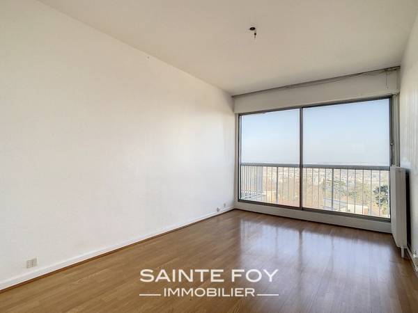 2021930 image5 - Sainte Foy Immobilier - Ce sont des agences immobilières dans l'Ouest Lyonnais spécialisées dans la location de maison ou d'appartement et la vente de propriété de prestige.