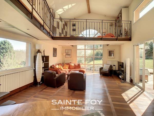 2021950 image3 - Sainte Foy Immobilier - Ce sont des agences immobilières dans l'Ouest Lyonnais spécialisées dans la location de maison ou d'appartement et la vente de propriété de prestige.