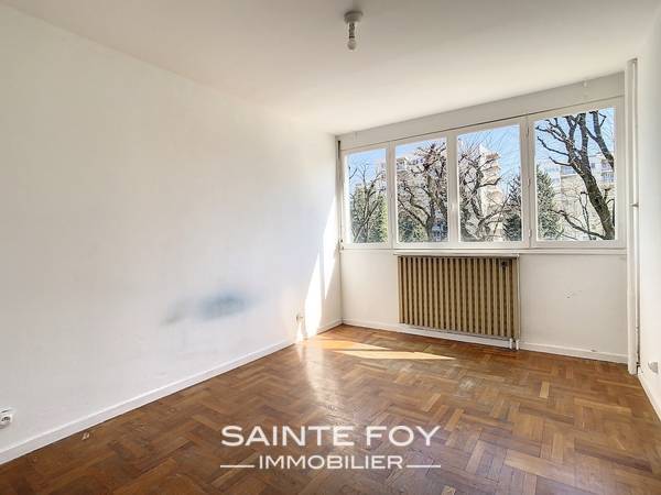 2021916 image6 - Sainte Foy Immobilier - Ce sont des agences immobilières dans l'Ouest Lyonnais spécialisées dans la location de maison ou d'appartement et la vente de propriété de prestige.