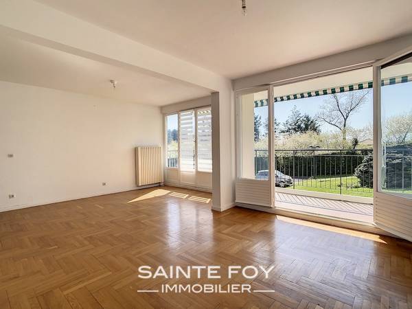 2021916 image8 - Sainte Foy Immobilier - Ce sont des agences immobilières dans l'Ouest Lyonnais spécialisées dans la location de maison ou d'appartement et la vente de propriété de prestige.