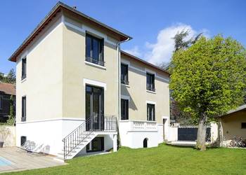 2021940 image1 - Sainte Foy Immobilier - Ce sont des agences immobilières dans l'Ouest Lyonnais spécialisées dans la location de maison ou d'appartement et la vente de propriété de prestige.