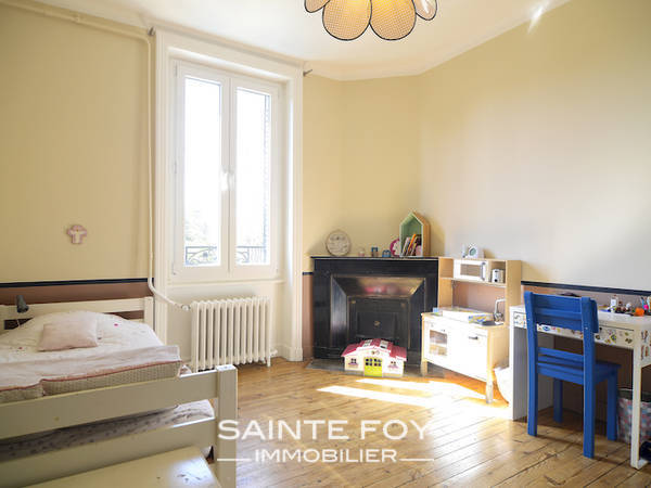 2021940 image7 - Sainte Foy Immobilier - Ce sont des agences immobilières dans l'Ouest Lyonnais spécialisées dans la location de maison ou d'appartement et la vente de propriété de prestige.