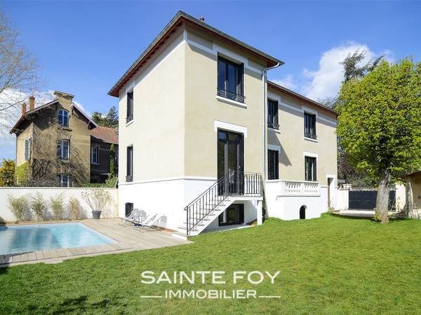 2021940 image10 - Sainte Foy Immobilier - Ce sont des agences immobilières dans l'Ouest Lyonnais spécialisées dans la location de maison ou d'appartement et la vente de propriété de prestige.