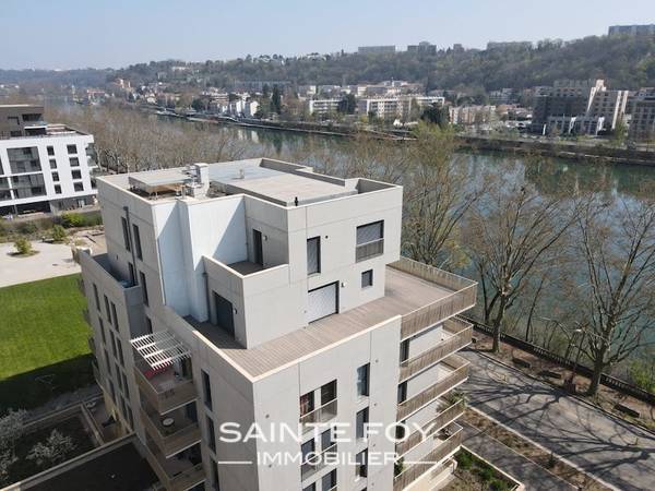 2021965 image8 - Sainte Foy Immobilier - Ce sont des agences immobilières dans l'Ouest Lyonnais spécialisées dans la location de maison ou d'appartement et la vente de propriété de prestige.