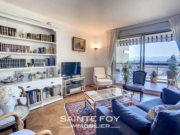 2021902 image5 - Sainte Foy Immobilier - Ce sont des agences immobilières dans l'Ouest Lyonnais spécialisées dans la location de maison ou d'appartement et la vente de propriété de prestige.
