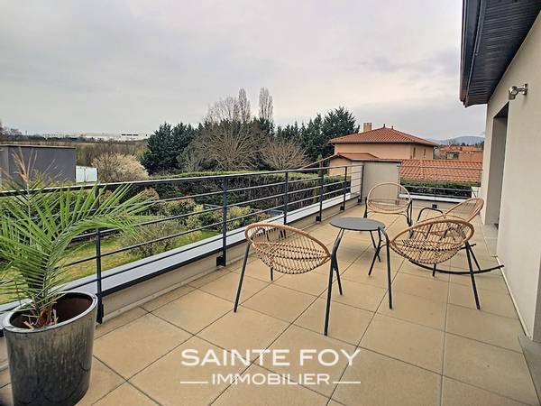 2021947 image8 - Sainte Foy Immobilier - Ce sont des agences immobilières dans l'Ouest Lyonnais spécialisées dans la location de maison ou d'appartement et la vente de propriété de prestige.