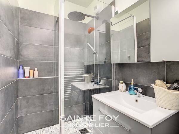 2021910 image7 - Sainte Foy Immobilier - Ce sont des agences immobilières dans l'Ouest Lyonnais spécialisées dans la location de maison ou d'appartement et la vente de propriété de prestige.
