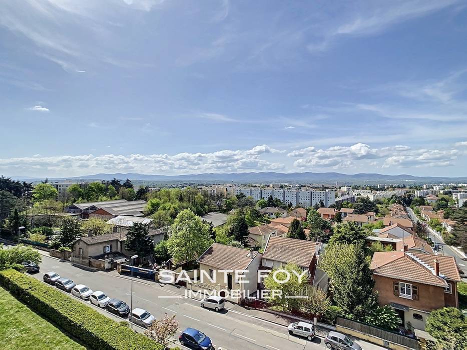 2021985 image1 - Sainte Foy Immobilier - Ce sont des agences immobilières dans l'Ouest Lyonnais spécialisées dans la location de maison ou d'appartement et la vente de propriété de prestige.