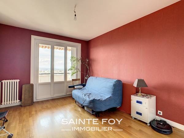 2021985 image6 - Sainte Foy Immobilier - Ce sont des agences immobilières dans l'Ouest Lyonnais spécialisées dans la location de maison ou d'appartement et la vente de propriété de prestige.