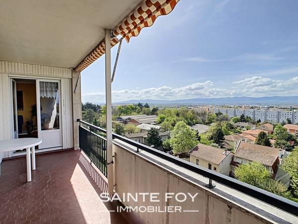 2021985 image8 - Sainte Foy Immobilier - Ce sont des agences immobilières dans l'Ouest Lyonnais spécialisées dans la location de maison ou d'appartement et la vente de propriété de prestige.