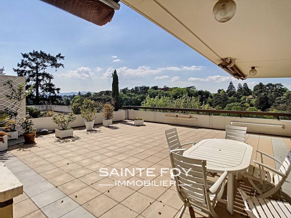 2021973 image1 - Sainte Foy Immobilier - Ce sont des agences immobilières dans l'Ouest Lyonnais spécialisées dans la location de maison ou d'appartement et la vente de propriété de prestige.