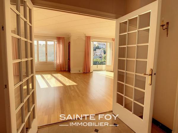2022014 image2 - Sainte Foy Immobilier - Ce sont des agences immobilières dans l'Ouest Lyonnais spécialisées dans la location de maison ou d'appartement et la vente de propriété de prestige.