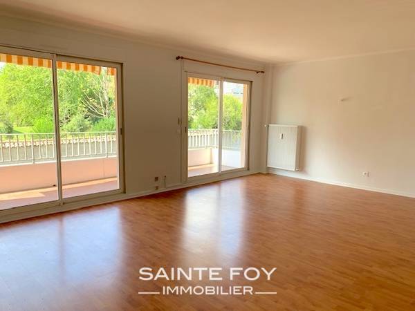 2022035 image2 - Sainte Foy Immobilier - Ce sont des agences immobilières dans l'Ouest Lyonnais spécialisées dans la location de maison ou d'appartement et la vente de propriété de prestige.