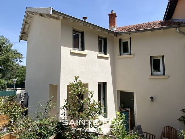 2021653 image2 - Sainte Foy Immobilier - Ce sont des agences immobilières dans l'Ouest Lyonnais spécialisées dans la location de maison ou d'appartement et la vente de propriété de prestige.
