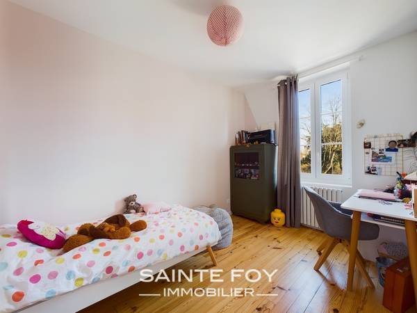 2021653 image7 - Sainte Foy Immobilier - Ce sont des agences immobilières dans l'Ouest Lyonnais spécialisées dans la location de maison ou d'appartement et la vente de propriété de prestige.