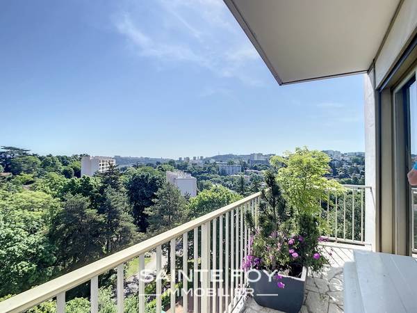 2021971 image3 - Sainte Foy Immobilier - Ce sont des agences immobilières dans l'Ouest Lyonnais spécialisées dans la location de maison ou d'appartement et la vente de propriété de prestige.