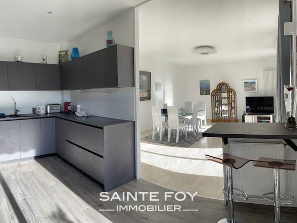 2021971 image4 - Sainte Foy Immobilier - Ce sont des agences immobilières dans l'Ouest Lyonnais spécialisées dans la location de maison ou d'appartement et la vente de propriété de prestige.