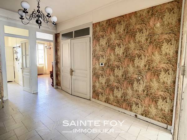 2022054 image3 - Sainte Foy Immobilier - Ce sont des agences immobilières dans l'Ouest Lyonnais spécialisées dans la location de maison ou d'appartement et la vente de propriété de prestige.