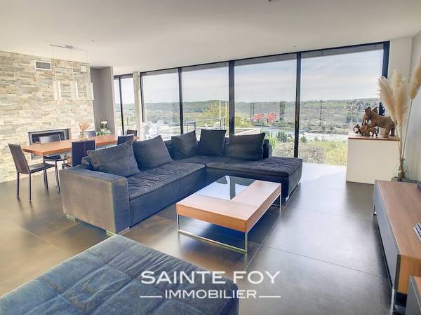 2022017 image3 - Sainte Foy Immobilier - Ce sont des agences immobilières dans l'Ouest Lyonnais spécialisées dans la location de maison ou d'appartement et la vente de propriété de prestige.