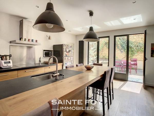 2022062 image2 - Sainte Foy Immobilier - Ce sont des agences immobilières dans l'Ouest Lyonnais spécialisées dans la location de maison ou d'appartement et la vente de propriété de prestige.
