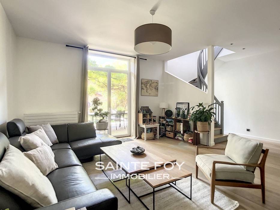 2022042 image1 - Sainte Foy Immobilier - Ce sont des agences immobilières dans l'Ouest Lyonnais spécialisées dans la location de maison ou d'appartement et la vente de propriété de prestige.