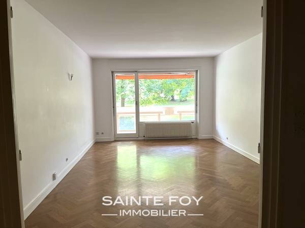 2022063 image2 - Sainte Foy Immobilier - Ce sont des agences immobilières dans l'Ouest Lyonnais spécialisées dans la location de maison ou d'appartement et la vente de propriété de prestige.