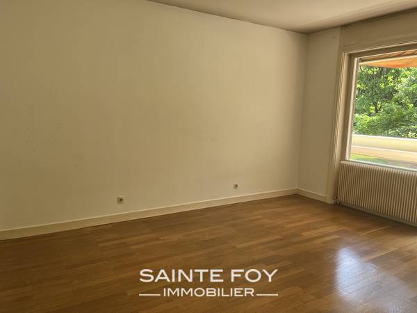 2022063 image9 - Sainte Foy Immobilier - Ce sont des agences immobilières dans l'Ouest Lyonnais spécialisées dans la location de maison ou d'appartement et la vente de propriété de prestige.