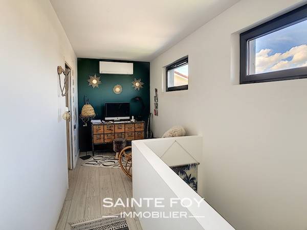 2022032 image8 - Sainte Foy Immobilier - Ce sont des agences immobilières dans l'Ouest Lyonnais spécialisées dans la location de maison ou d'appartement et la vente de propriété de prestige.
