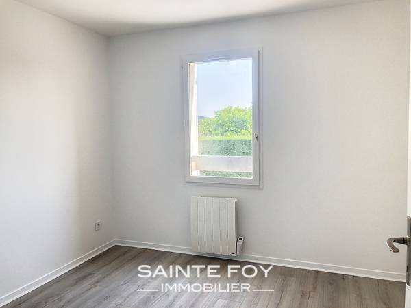 2022059 image7 - Sainte Foy Immobilier - Ce sont des agences immobilières dans l'Ouest Lyonnais spécialisées dans la location de maison ou d'appartement et la vente de propriété de prestige.