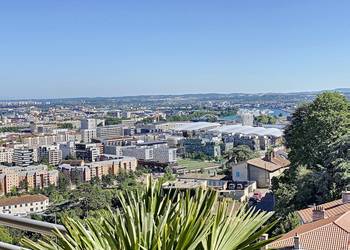 2022106 image1 - Sainte Foy Immobilier - Ce sont des agences immobilières dans l'Ouest Lyonnais spécialisées dans la location de maison ou d'appartement et la vente de propriété de prestige.