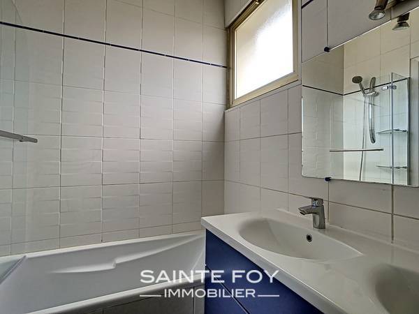 2022106 image7 - Sainte Foy Immobilier - Ce sont des agences immobilières dans l'Ouest Lyonnais spécialisées dans la location de maison ou d'appartement et la vente de propriété de prestige.