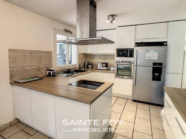 2022161 image3 - Sainte Foy Immobilier - Ce sont des agences immobilières dans l'Ouest Lyonnais spécialisées dans la location de maison ou d'appartement et la vente de propriété de prestige.