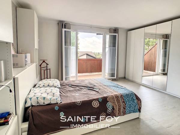 2022161 image5 - Sainte Foy Immobilier - Ce sont des agences immobilières dans l'Ouest Lyonnais spécialisées dans la location de maison ou d'appartement et la vente de propriété de prestige.