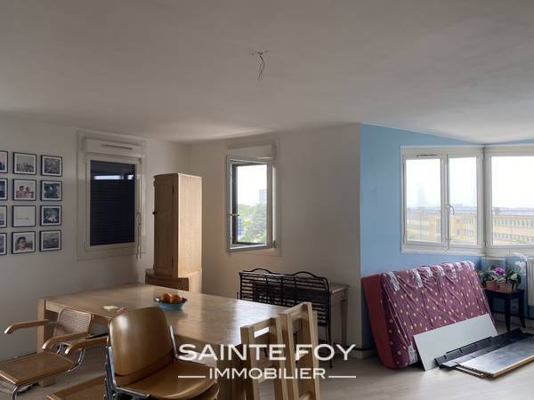 2022107 image6 - Sainte Foy Immobilier - Ce sont des agences immobilières dans l'Ouest Lyonnais spécialisées dans la location de maison ou d'appartement et la vente de propriété de prestige.