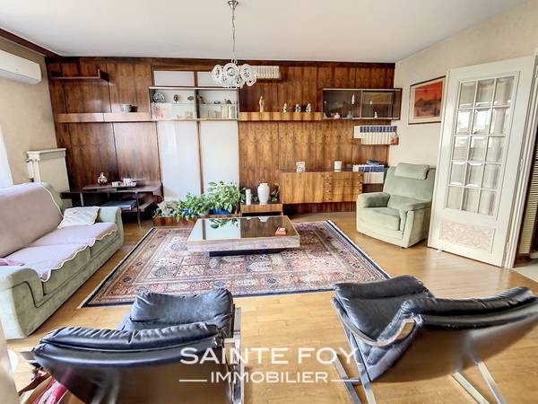 2022164 image3 - Sainte Foy Immobilier - Ce sont des agences immobilières dans l'Ouest Lyonnais spécialisées dans la location de maison ou d'appartement et la vente de propriété de prestige.