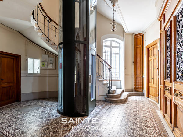 2022162 image9 - Sainte Foy Immobilier - Ce sont des agences immobilières dans l'Ouest Lyonnais spécialisées dans la location de maison ou d'appartement et la vente de propriété de prestige.
