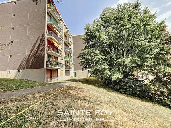 2021958 image9 - Sainte Foy Immobilier - Ce sont des agences immobilières dans l'Ouest Lyonnais spécialisées dans la location de maison ou d'appartement et la vente de propriété de prestige.