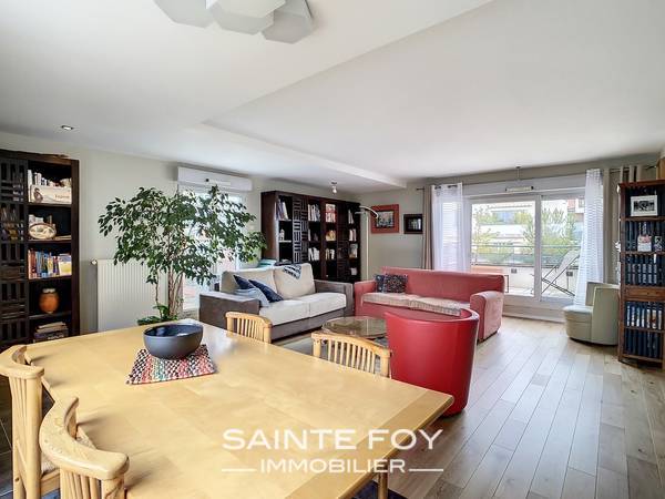 118395 image4 - Sainte Foy Immobilier - Ce sont des agences immobilières dans l'Ouest Lyonnais spécialisées dans la location de maison ou d'appartement et la vente de propriété de prestige.