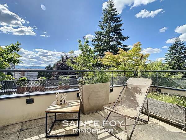 118395 image2 - Sainte Foy Immobilier - Ce sont des agences immobilières dans l'Ouest Lyonnais spécialisées dans la location de maison ou d'appartement et la vente de propriété de prestige.