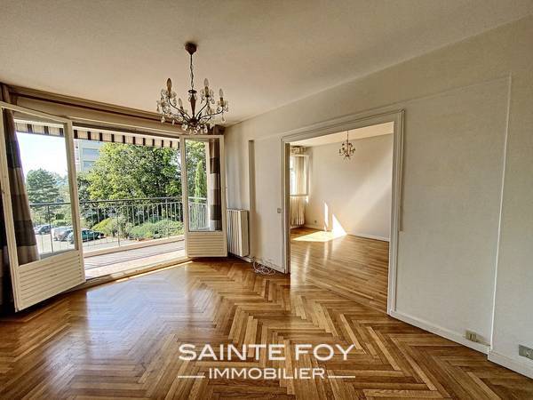 2022190 image3 - Sainte Foy Immobilier - Ce sont des agences immobilières dans l'Ouest Lyonnais spécialisées dans la location de maison ou d'appartement et la vente de propriété de prestige.