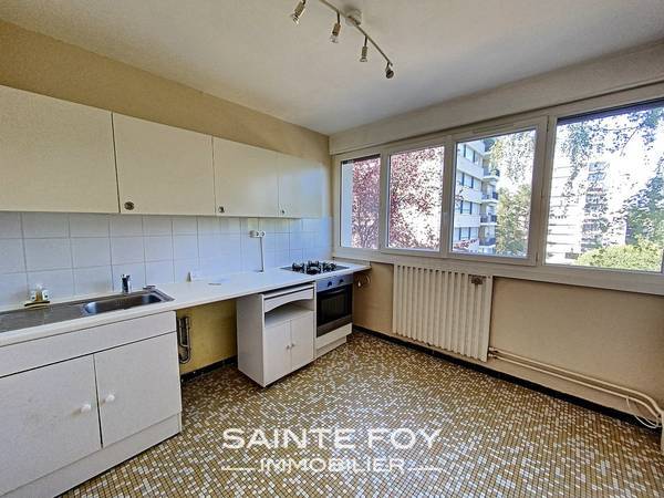 2022190 image5 - Sainte Foy Immobilier - Ce sont des agences immobilières dans l'Ouest Lyonnais spécialisées dans la location de maison ou d'appartement et la vente de propriété de prestige.