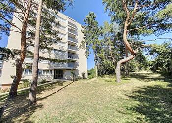 2022190 image1 - Sainte Foy Immobilier - Ce sont des agences immobilières dans l'Ouest Lyonnais spécialisées dans la location de maison ou d'appartement et la vente de propriété de prestige.