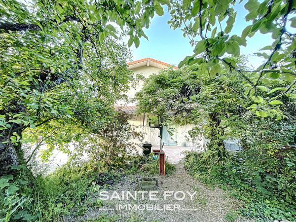 2022076 image10 - Sainte Foy Immobilier - Ce sont des agences immobilières dans l'Ouest Lyonnais spécialisées dans la location de maison ou d'appartement et la vente de propriété de prestige.