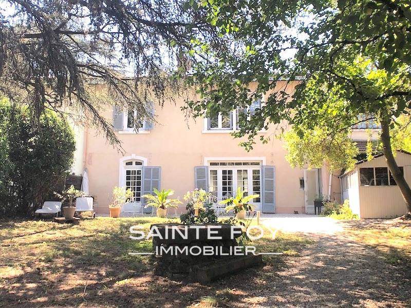 2022216 image1 - Sainte Foy Immobilier - Ce sont des agences immobilières dans l'Ouest Lyonnais spécialisées dans la location de maison ou d'appartement et la vente de propriété de prestige.