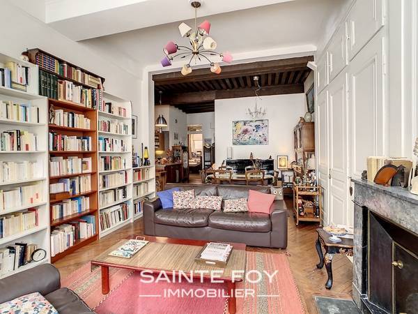 2022279 image5 - Sainte Foy Immobilier - Ce sont des agences immobilières dans l'Ouest Lyonnais spécialisées dans la location de maison ou d'appartement et la vente de propriété de prestige.