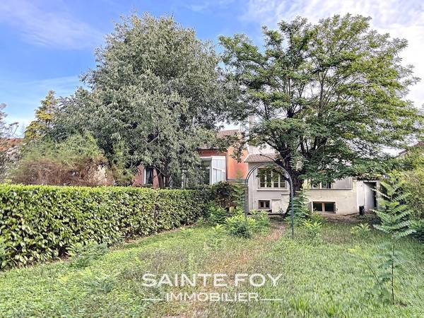 2020579 image9 - Sainte Foy Immobilier - Ce sont des agences immobilières dans l'Ouest Lyonnais spécialisées dans la location de maison ou d'appartement et la vente de propriété de prestige.