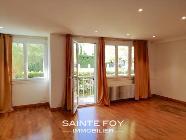 2022355 image3 - Sainte Foy Immobilier - Ce sont des agences immobilières dans l'Ouest Lyonnais spécialisées dans la location de maison ou d'appartement et la vente de propriété de prestige.
