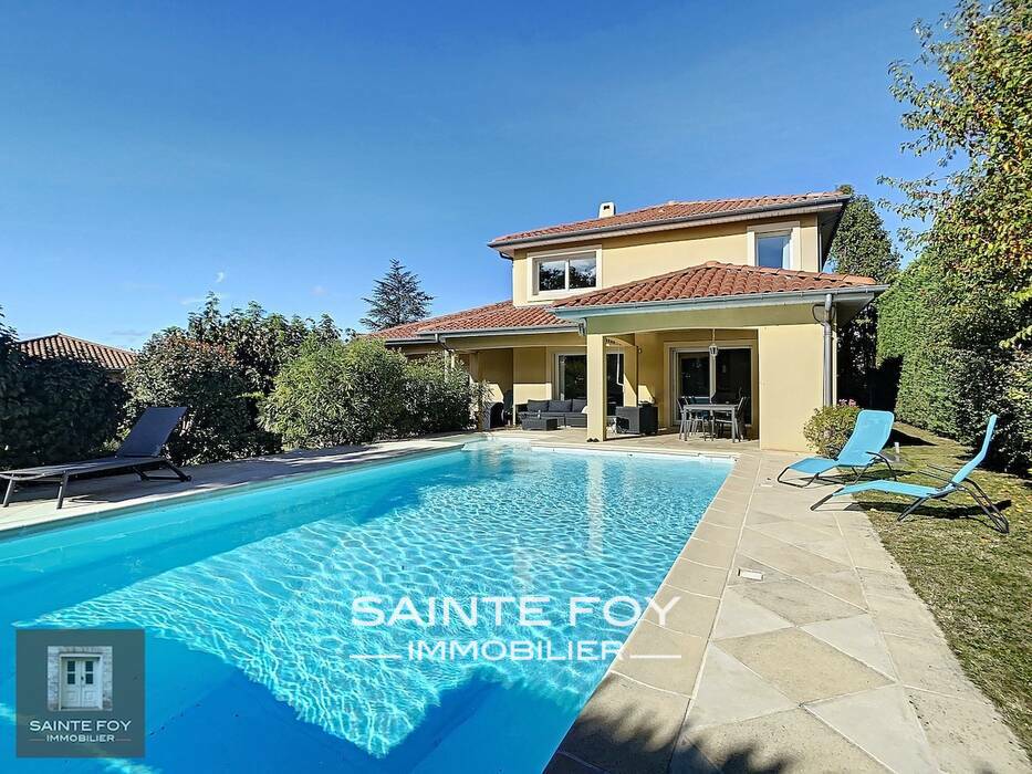 2022328 image1 - Sainte Foy Immobilier - Ce sont des agences immobilières dans l'Ouest Lyonnais spécialisées dans la location de maison ou d'appartement et la vente de propriété de prestige.