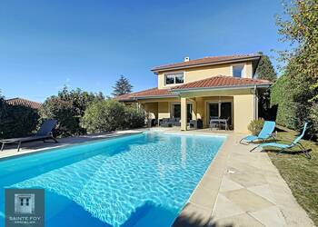 2022328 image1 - Sainte Foy Immobilier - Ce sont des agences immobilières dans l'Ouest Lyonnais spécialisées dans la location de maison ou d'appartement et la vente de propriété de prestige.